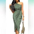 Beautiful Dress With A Beautiful Cut Color: Green Size: M