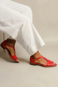 Effie – Casual Cut-Out Peep-Toe T-Bar Sandals