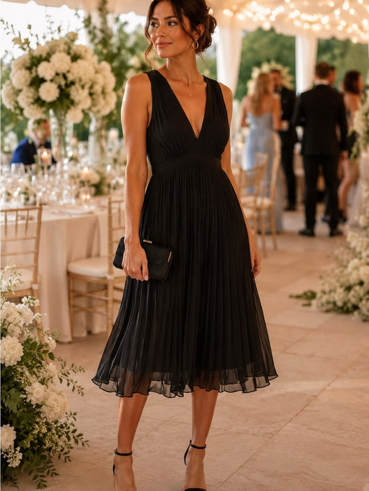 H&M Dress H&M Black Pleated Chiffon Sleeveless Dress Size 10 Elegant V