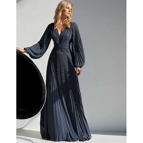 A Line Dress Mother Of The Bride Dress Elegant Simple V Neck Floor