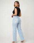 Linnea – Mid Rise BBL Wide Leg Jeans