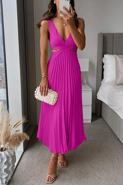 Lou - Flowing Pleated Maxi Dress