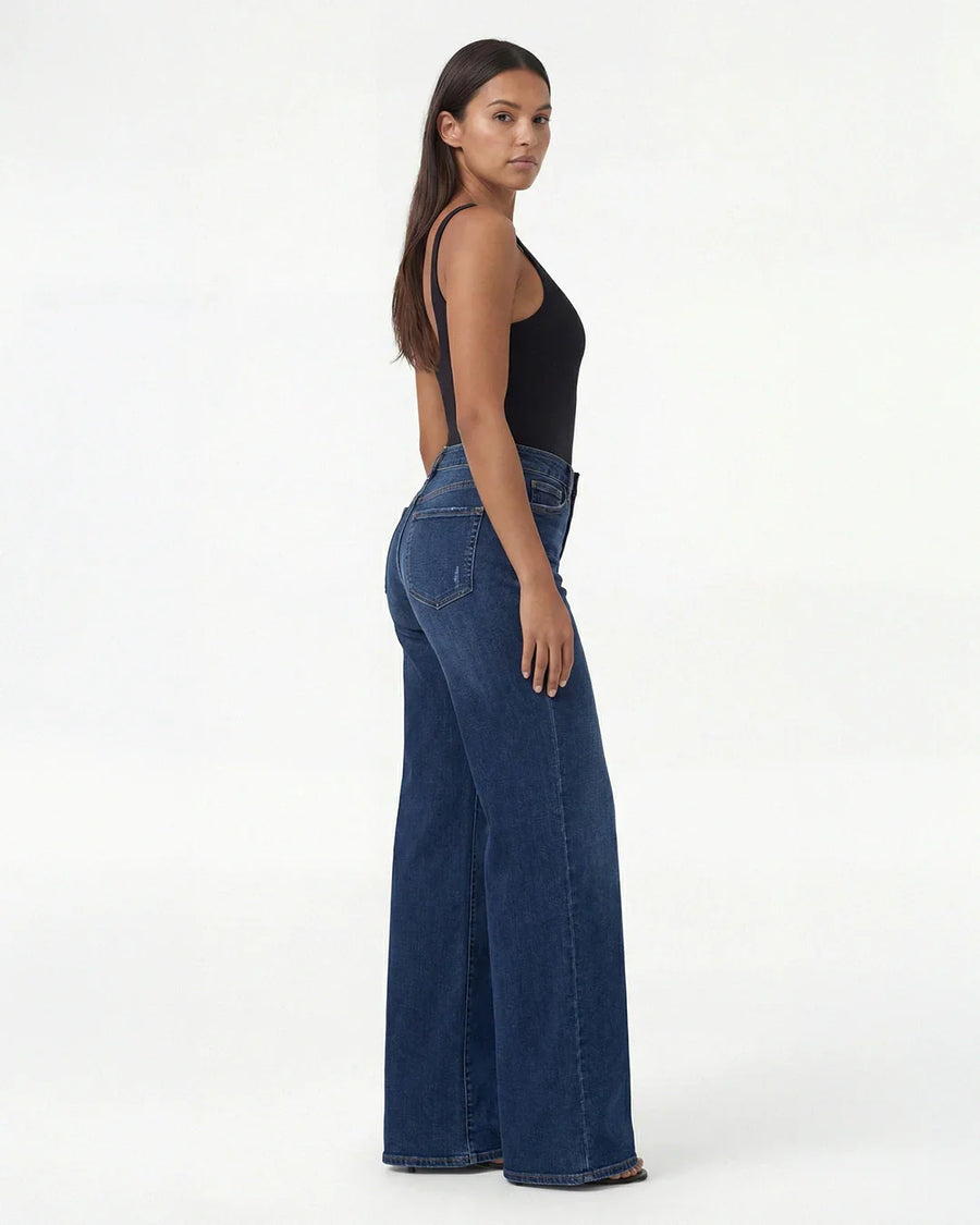 Linnea – Mid Rise BBL Wide Leg Jeans