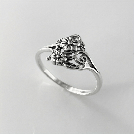 SILVER FLOWER ORNATE RING