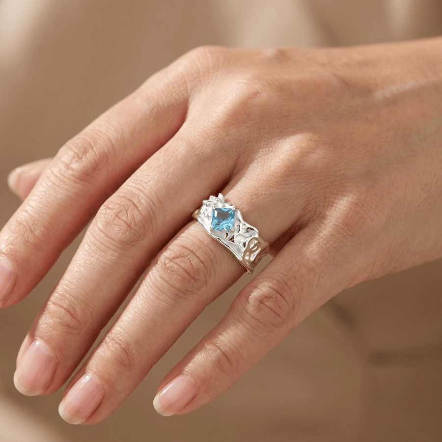 SILVER AQUAMARINE TEXTURED RING - (ADJUSTABLE)
