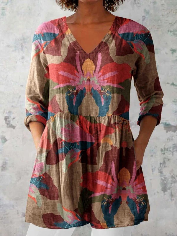 Violetta - Long Blouse with V-Neck