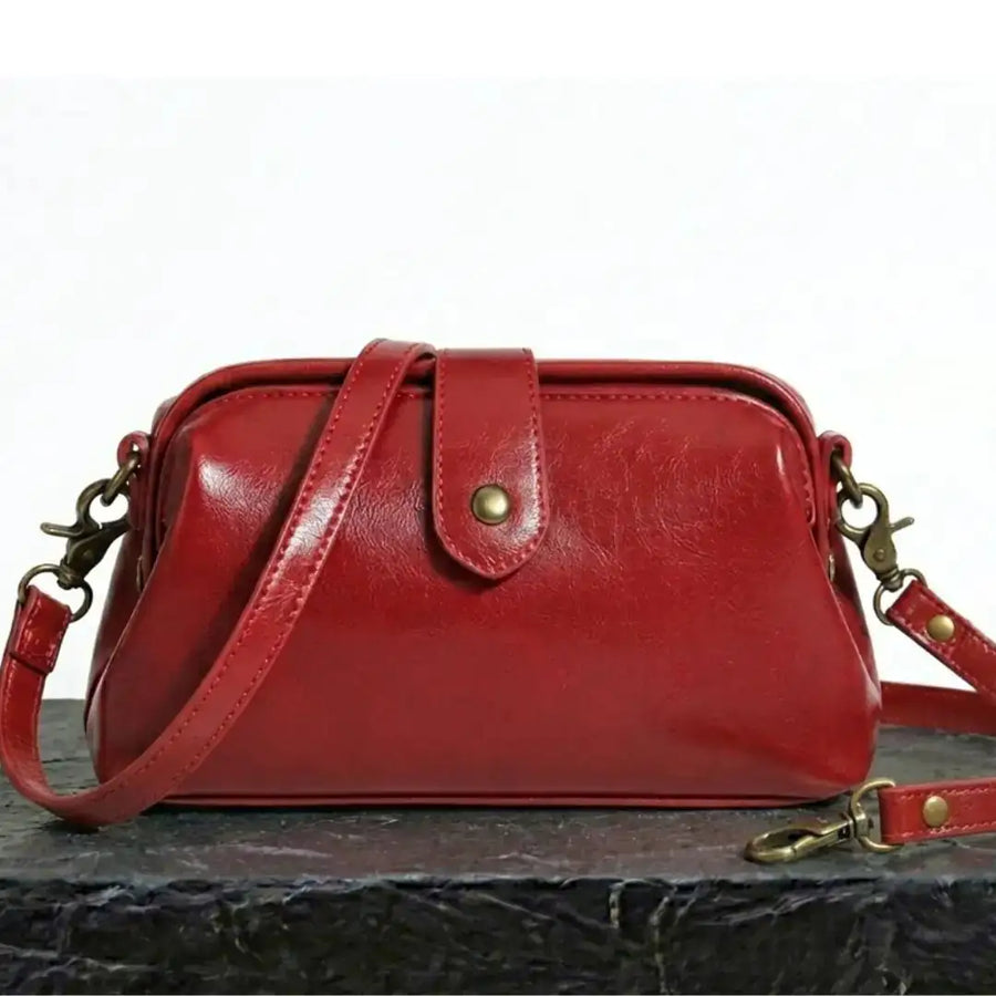 Alina – Vintage Red Handbag
