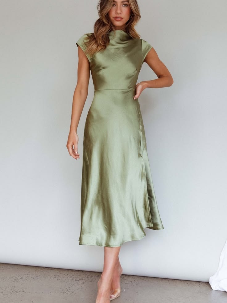 Selfie Leslie Dress Selfie Leslie Lucinda Twist Back Midi Dress Olive