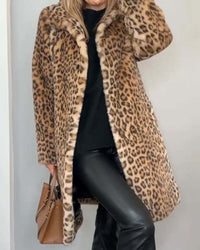Chantelle - Elegant Leopard Coat