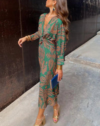 Mackenzie - Elegant Dress with Long Sleeves and Floral Print