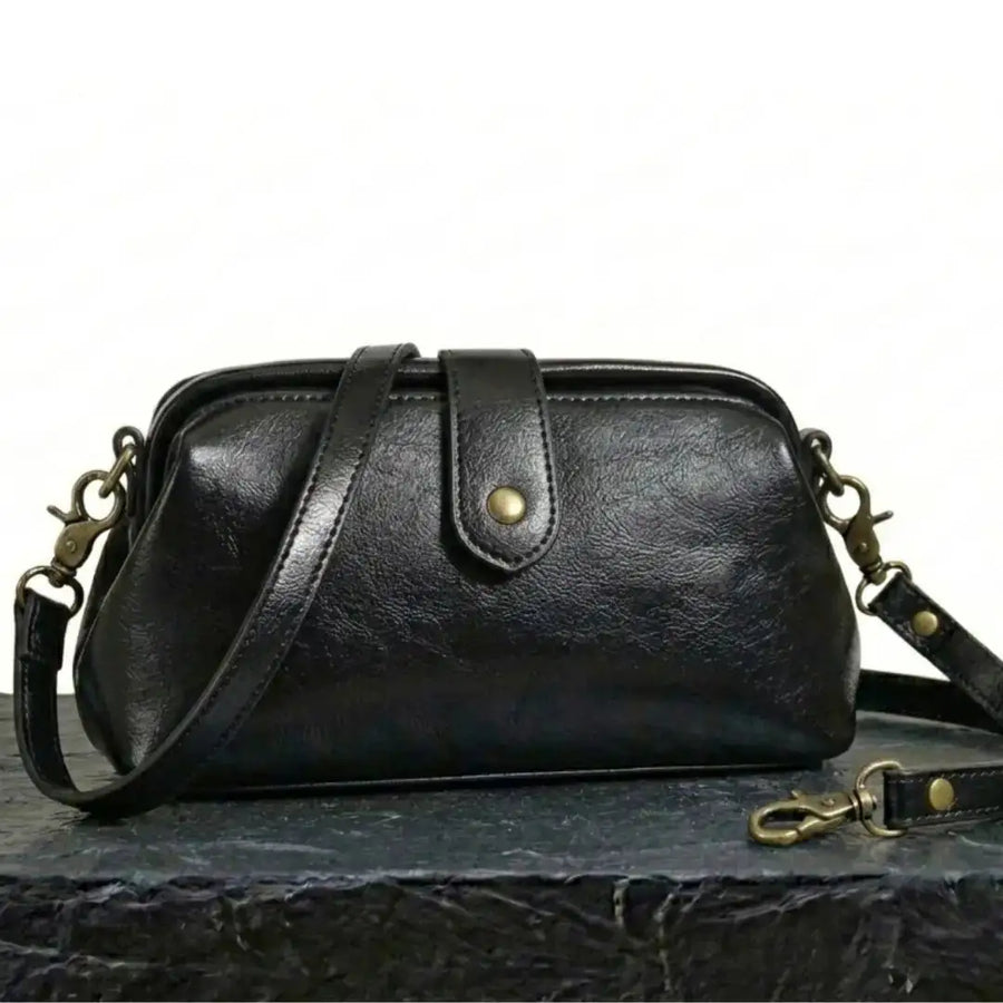 Avalon – Vintage Black Handbag