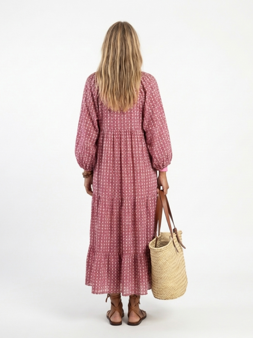 Alfiea – Geometric Print Long Sleeve Midi Dress