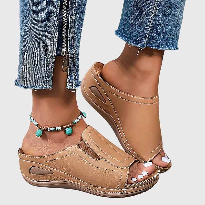 Hadley - Orthopedic Sandals