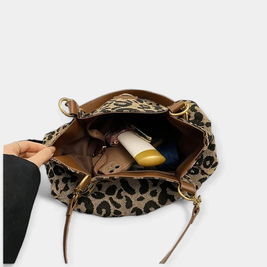 Amoret – Leopard Canvas Tote Bag