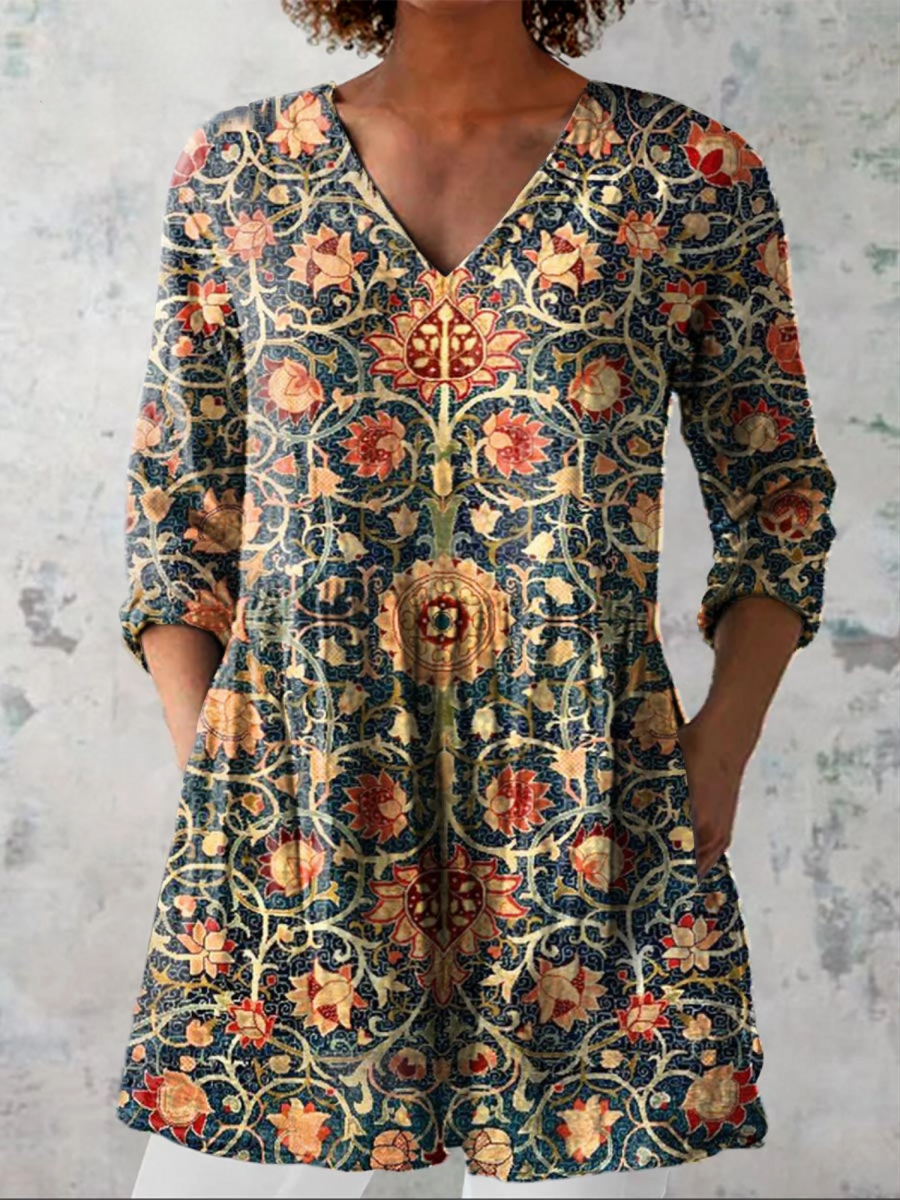 Delmira - Long Blouse with V-Neck