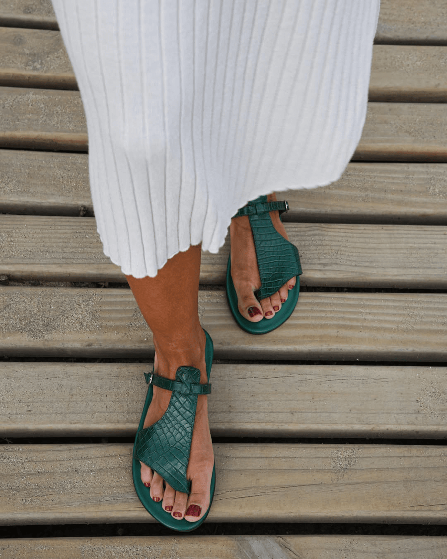 Klara – Croc-Effect Toe-Post Sandals with Buckle Strap