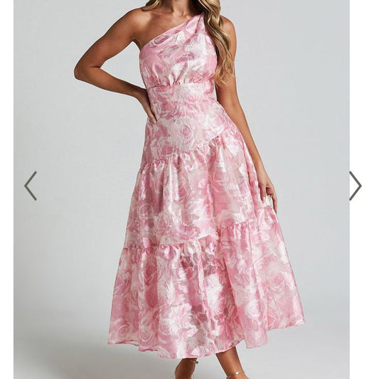 Formal Dress Color: Pink Size: Xl