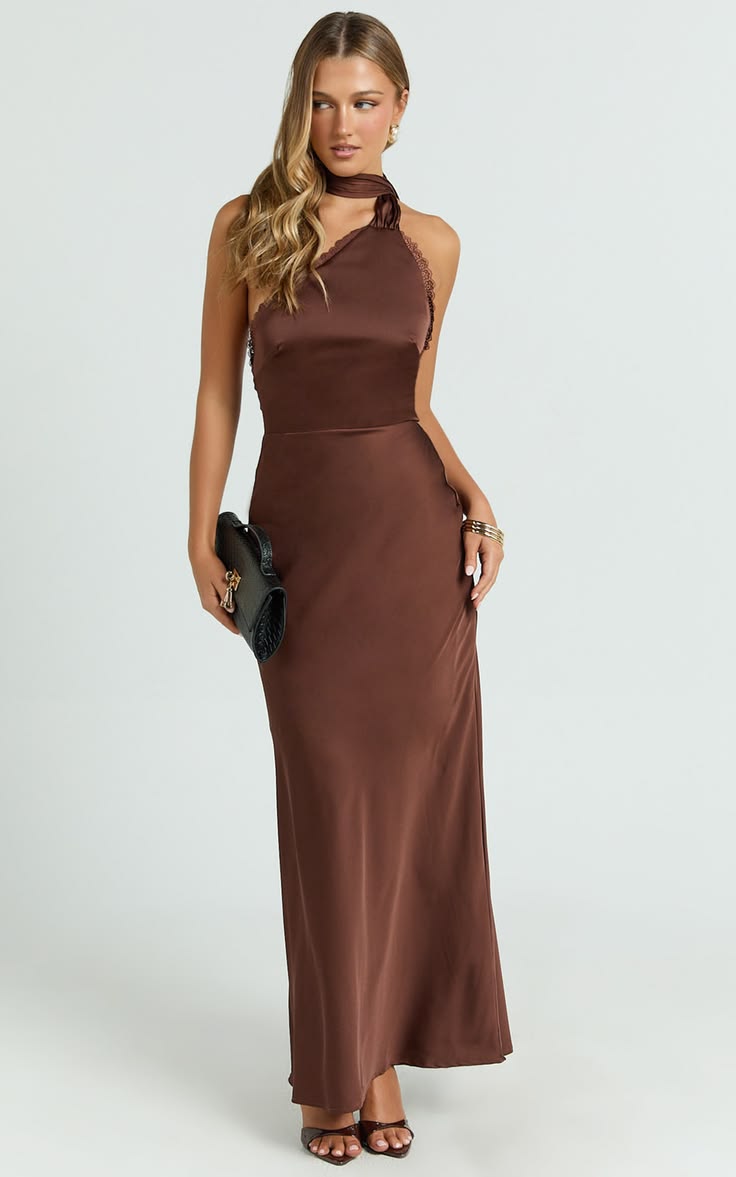 Keryn Maxi Dress Open Back Shoulder Detailing Dress In Chocolate