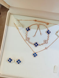 Sakura Cleef Set
