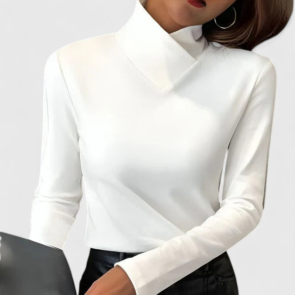 Yulienne | Elegant Turtleneck White