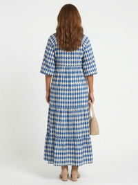 Mabel – Diamond Pattern Tiered Midi Dress