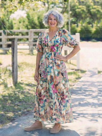 Imogen – V-Neck Short Sleeve Gathered Waist Midi Dress
