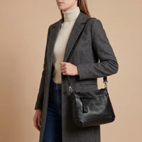 Birdie – Multi-Compartment Crossbody Handbag