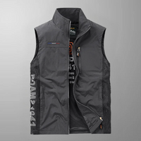 Edward - Multi-Pocket Breathable Outdoor Cargo Gilet