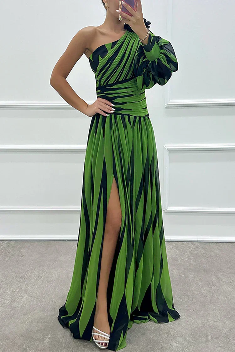 Riley - Elegant Striped Maxi Dress with One Shoulder