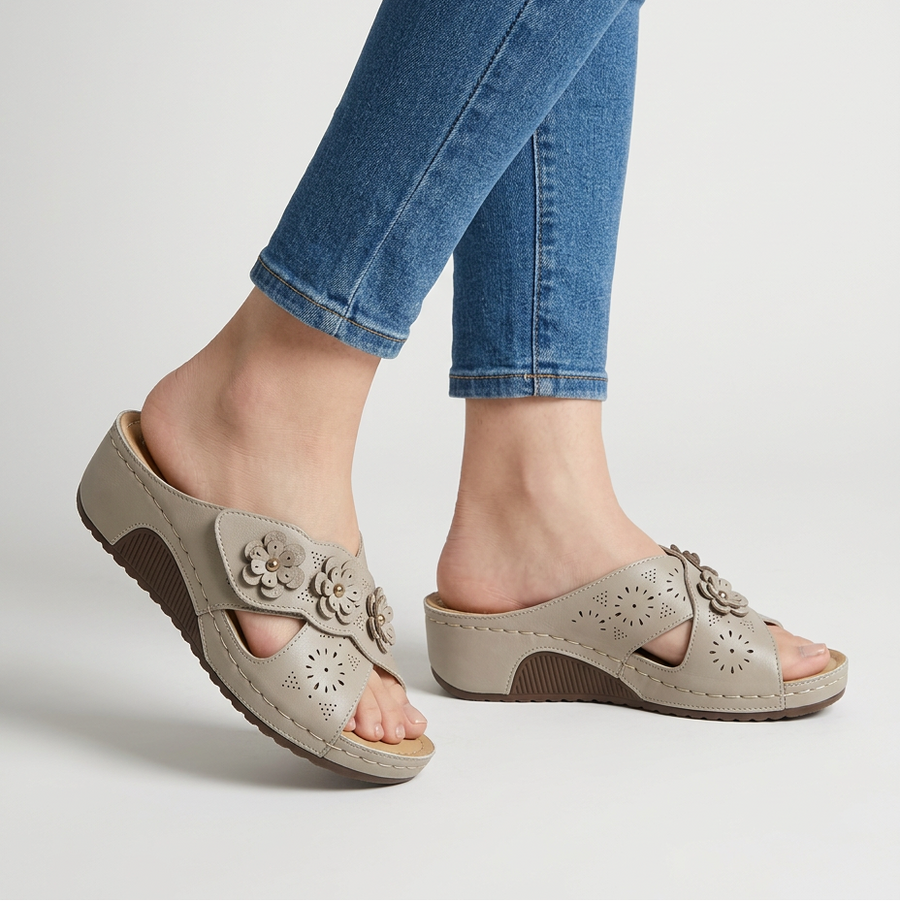 Cordelia - Cushioned Platform Slippers
