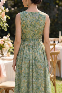 Staubiges grünes gerafftes V-Ausschnitt mit Blumen A-Linie Midi-Kleid mit Schleife