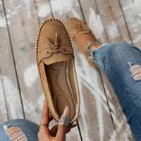 Natalie – Classic Loafers with Tassel Detail