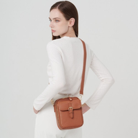 Valerie - Spacious Crossbody Bag