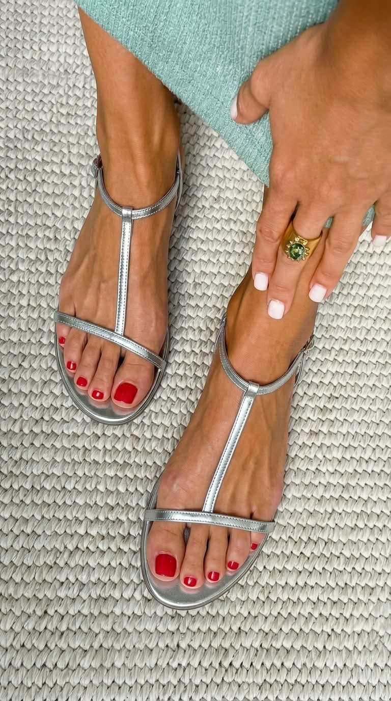 Anouk – Metallic T-Bar Summer Sandals