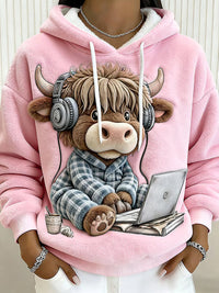 Maisie – Cozy Highland Cow Hoodie