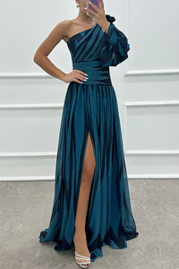 Riley - Elegant Striped Maxi Dress with One Shoulder