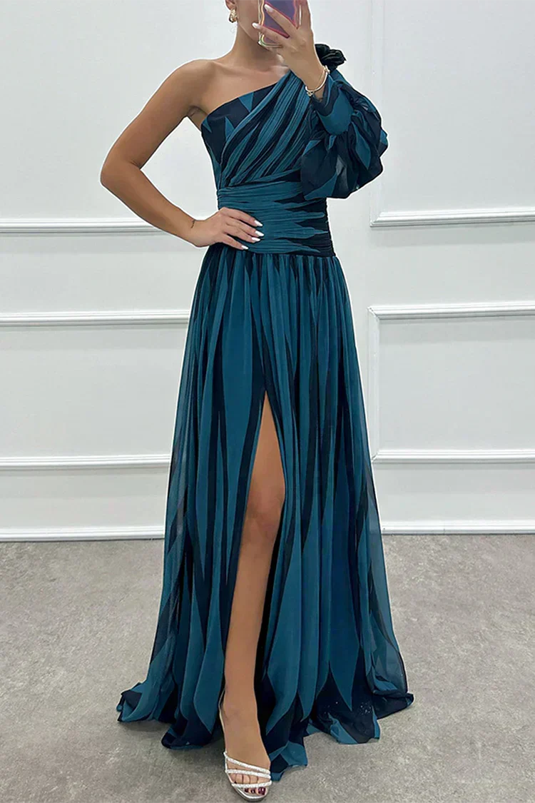 Riley - Elegant Striped Maxi Dress with One Shoulder