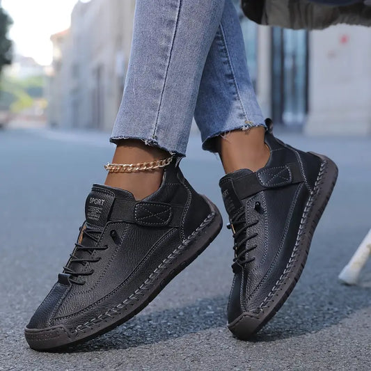 Meya | Orthopedic Sneakers Black