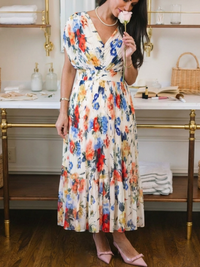 Mollie – Pleated Midi Dress