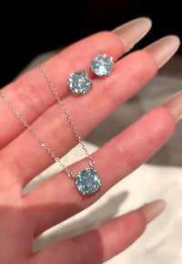 Rose-Cut Blue D Necklace