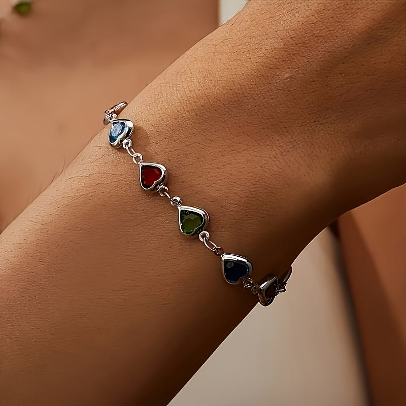 Clarah – Heart Charm Bracelet