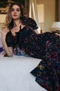 Juliette Burnout Velvet Midi Dress In Black