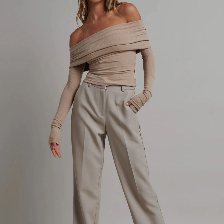 Hannah Slim Off-Shoulder Top