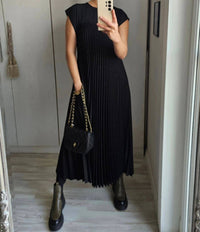 Minerva - Timeless Comfort Dress