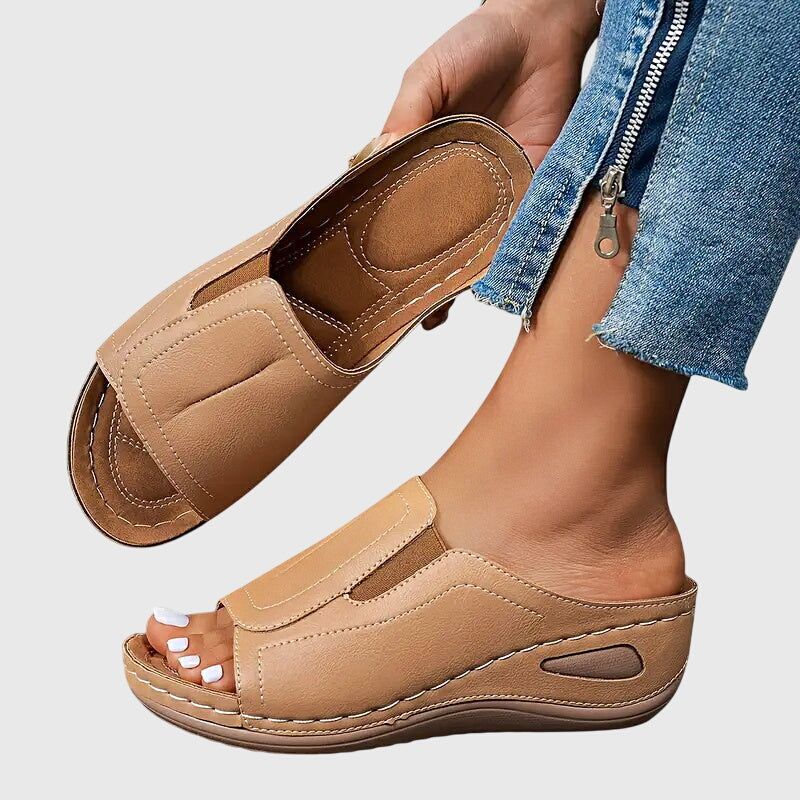 Hadley - Orthopedic Sandals