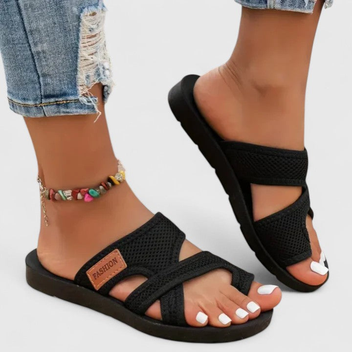 Riyelle | Orthopedic Sandals Black