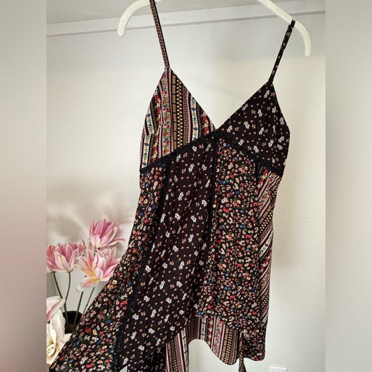 Alice + Olivia Dress Nwot Alice + Olivia Handkerchief Floral Midi