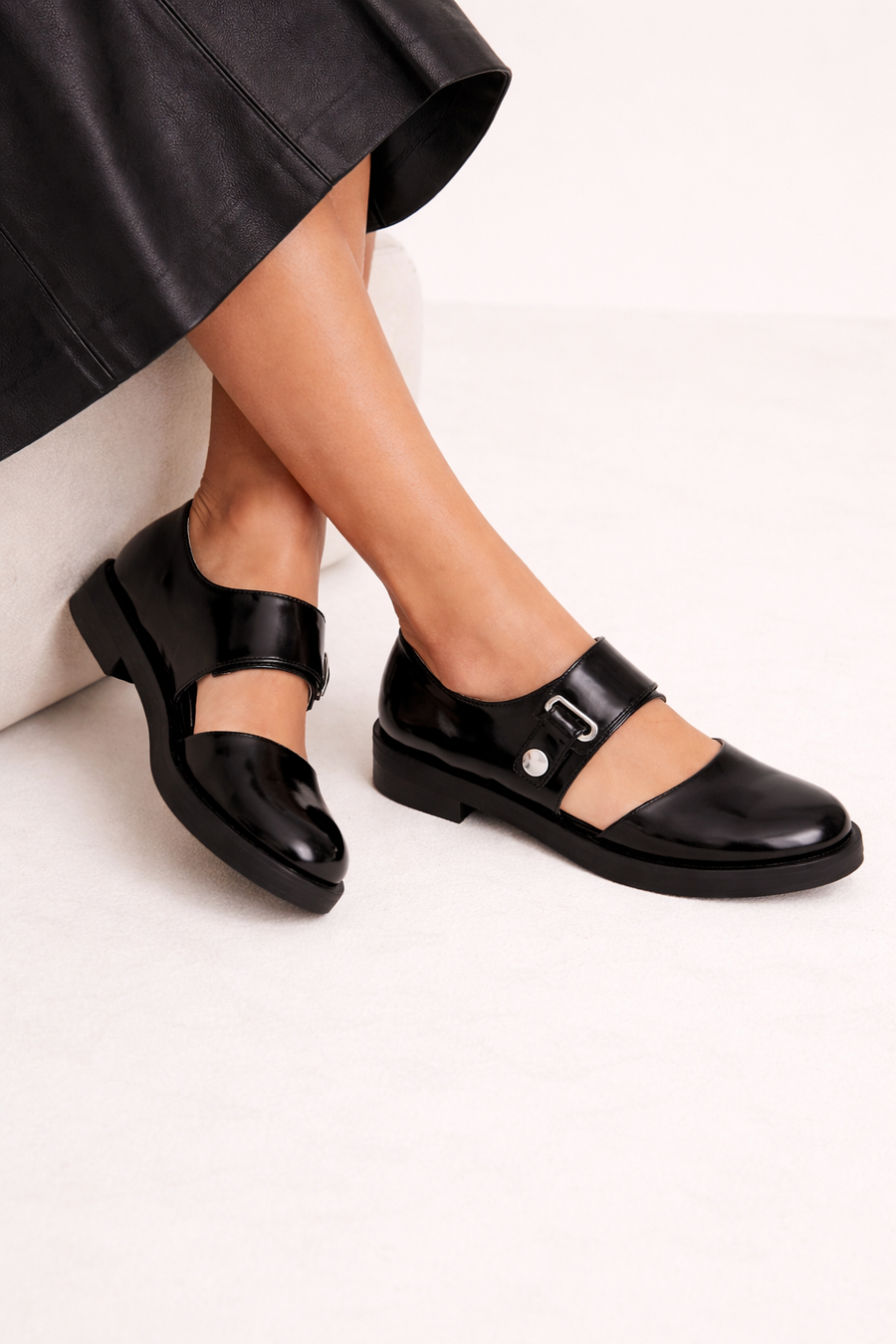 Caterina Closed Buckle Shoes with Thick Sole
