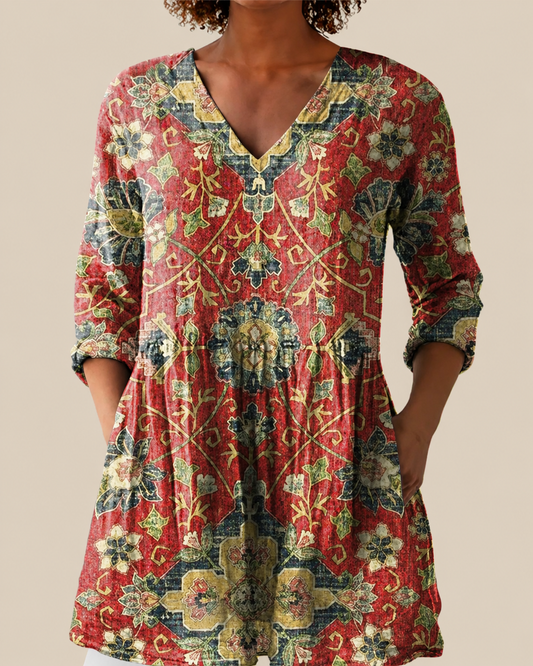Jenna – Long Blouse with Statement Pattern