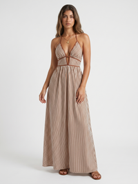 Kayleigh – Flowing Halterneck Summer Dress